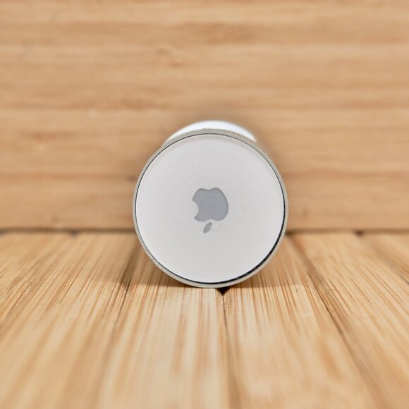 Apple iSight Firewire Camera A1023, with Travel Case, No Wire No Cable - Picture 5 of 7